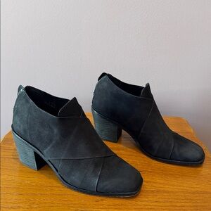 Eileen Fisher Ember Black Nubuck Block Heel Boot / Bootie 7.5